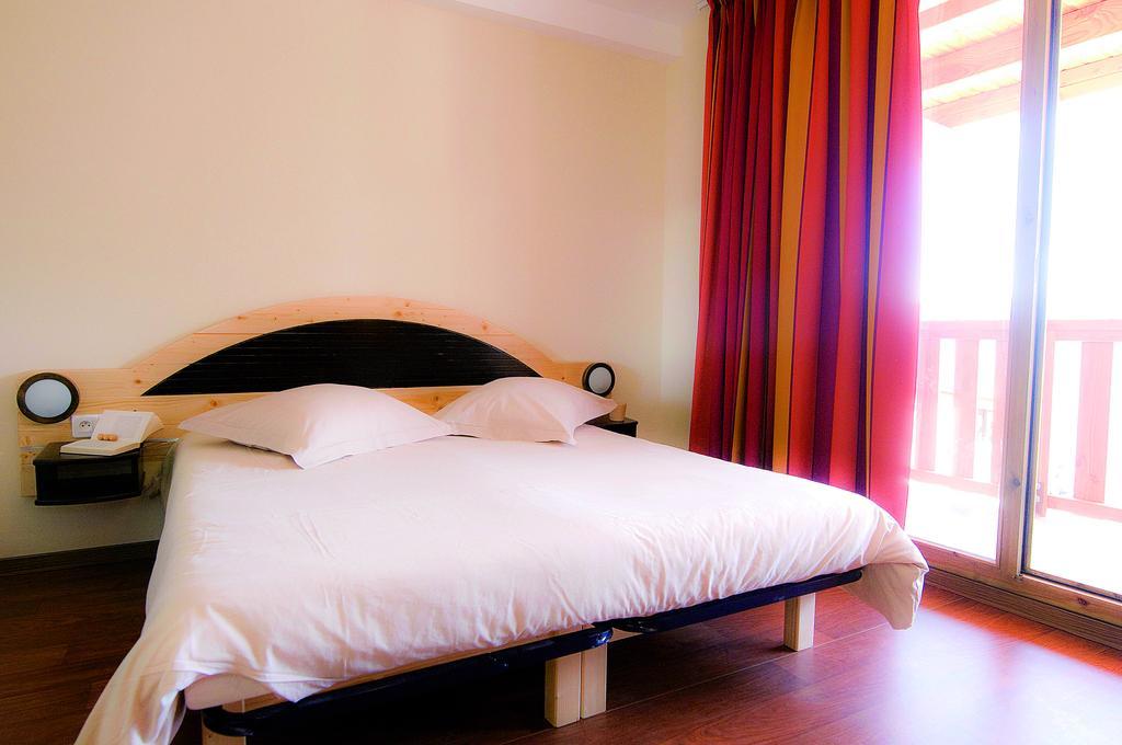 Vtf Les Carlines Otel Doucy Oda fotoğraf